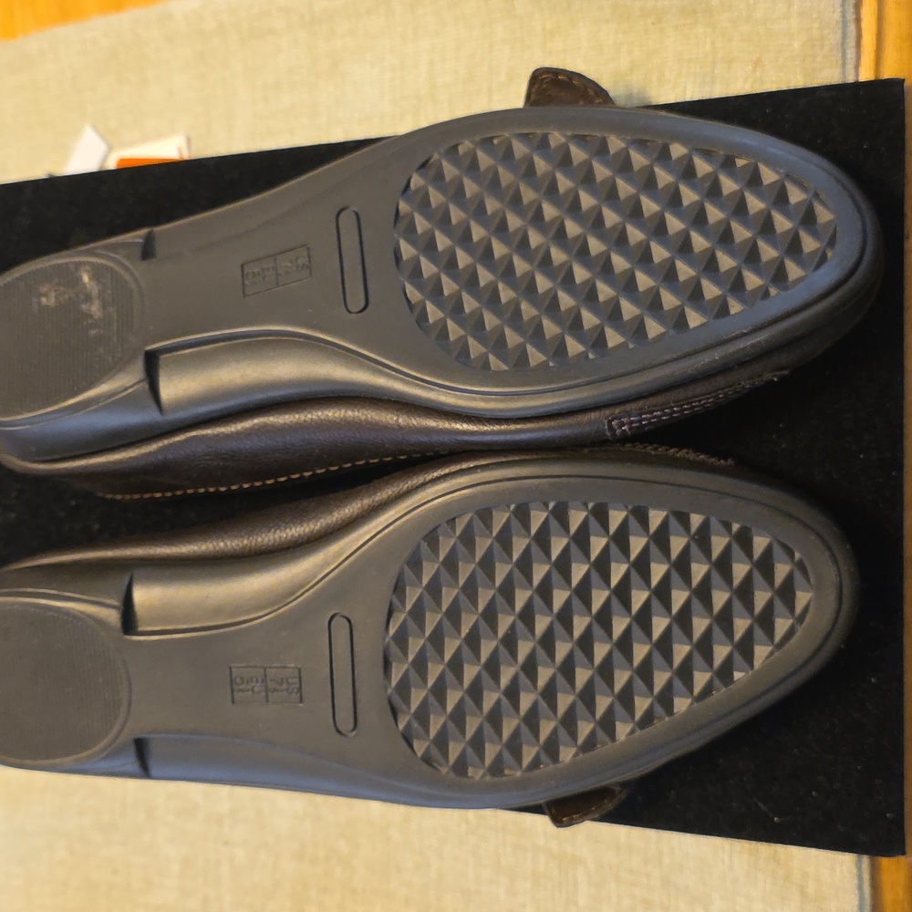 Brown Leather Flats with Buckle - Picture 2 of 2